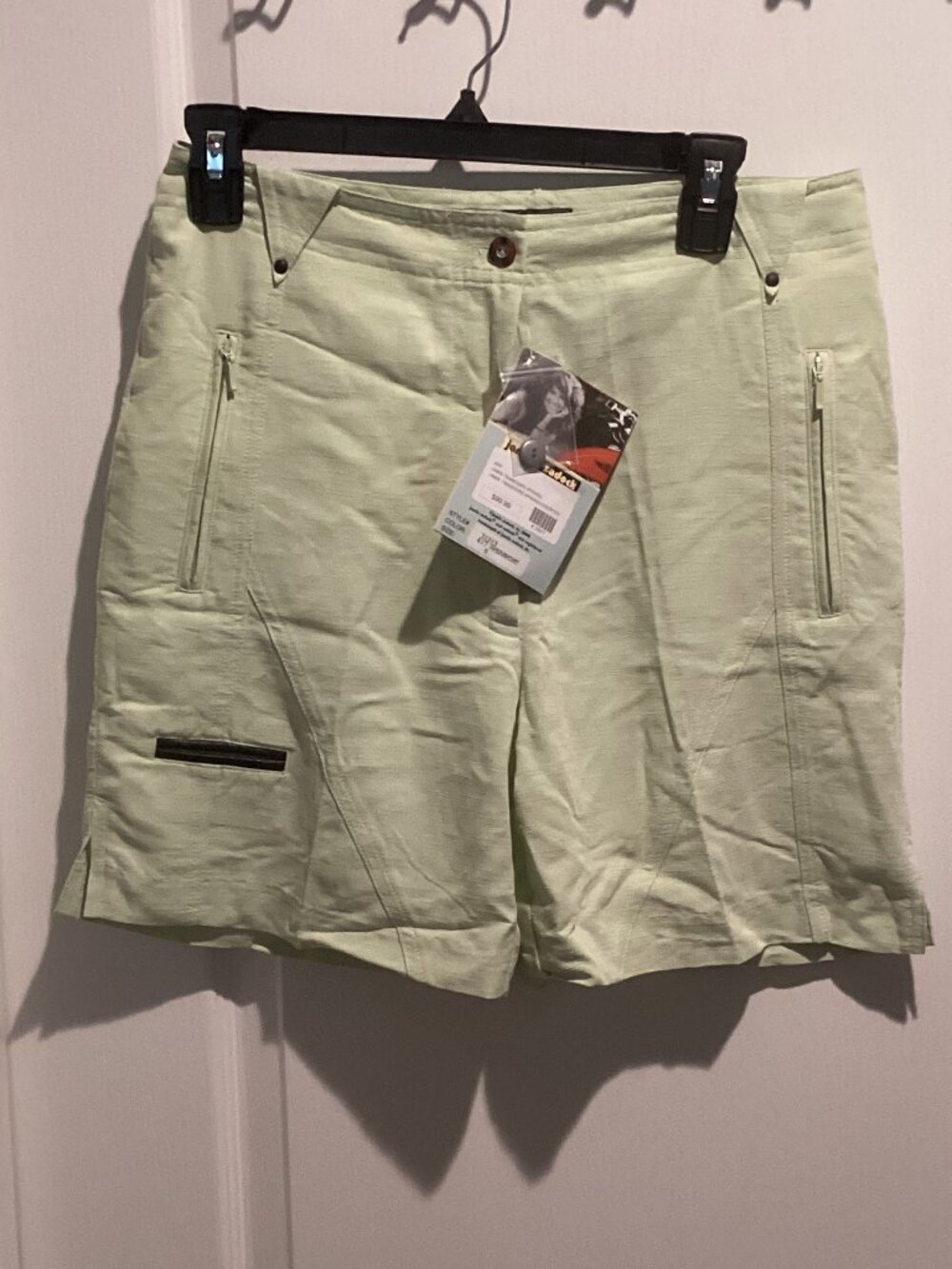 NWT Women's Jamie Sadock Spearmint Shorts - Size 8